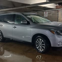 2013 Nissan Pathfinder S 