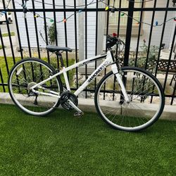 DIAMONDBACK INSIGHT HYBRID BIKE 700cc Wheels 