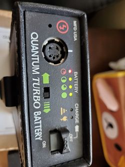 Nikon Quantum Turbo Battery Pack For SB800