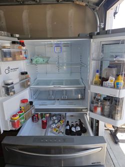 LG French Door Refrigerator $500