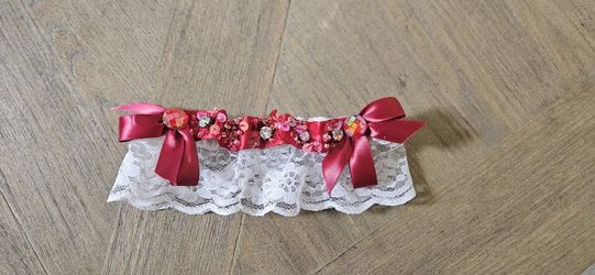 White Lace Red Bow Wedding Prom Garter 