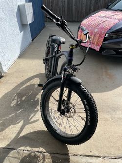 Fat Tire Beach Cruiser E-Bike: AS-IS