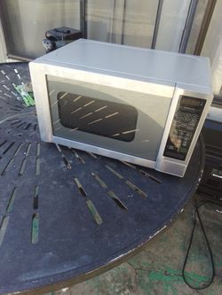 1050 Watts Haier Microwave 