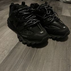 Balenciaga Tracks