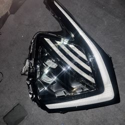 Kia  Sportage OEM RF Headlight Assembly 2023-2025