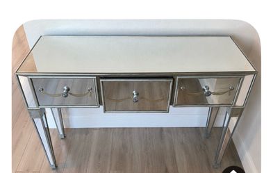 Mirrored Glass Console Table / Entryway Table – Excellent Condition