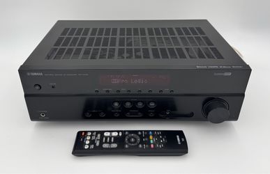 Yamaha RX-V379 Dolby Receiver with remote