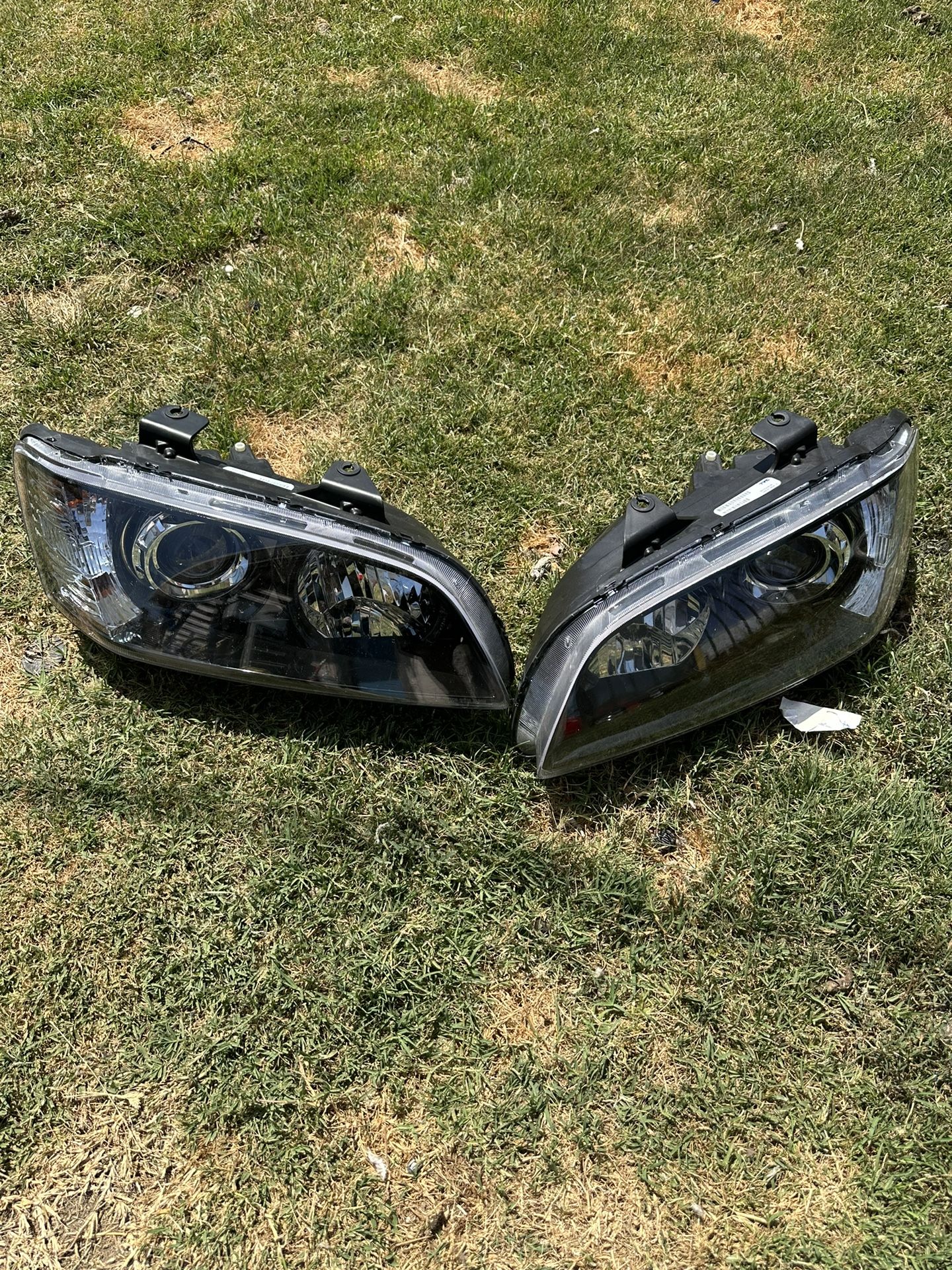 2008-2009 Pontiac G8 Headlights 