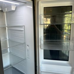 LG 27 cu. ft. Side-By-Side Refrigerator with Instaview Glass, Craft Ice, and Recessed Handles