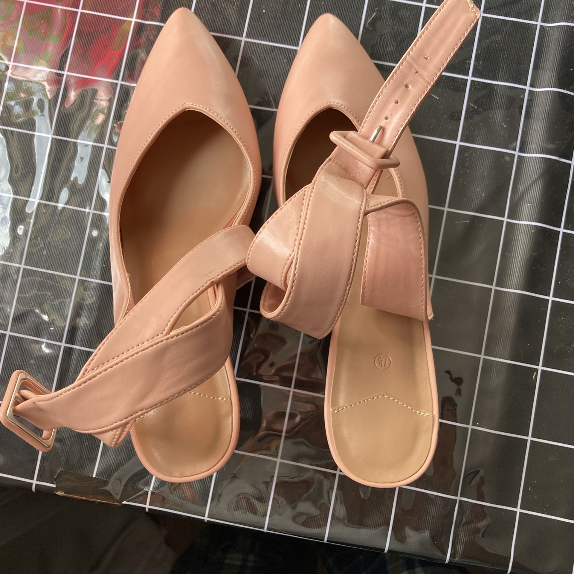 Women’s 7 1/2, Pink Heels