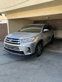 2017 Toyota Highlander