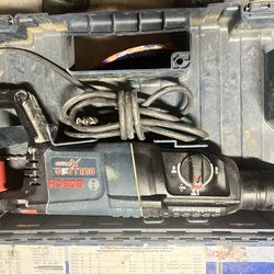 4 Lightly Used Bosch Hammer Drills $200 For All Four Or 75 Each