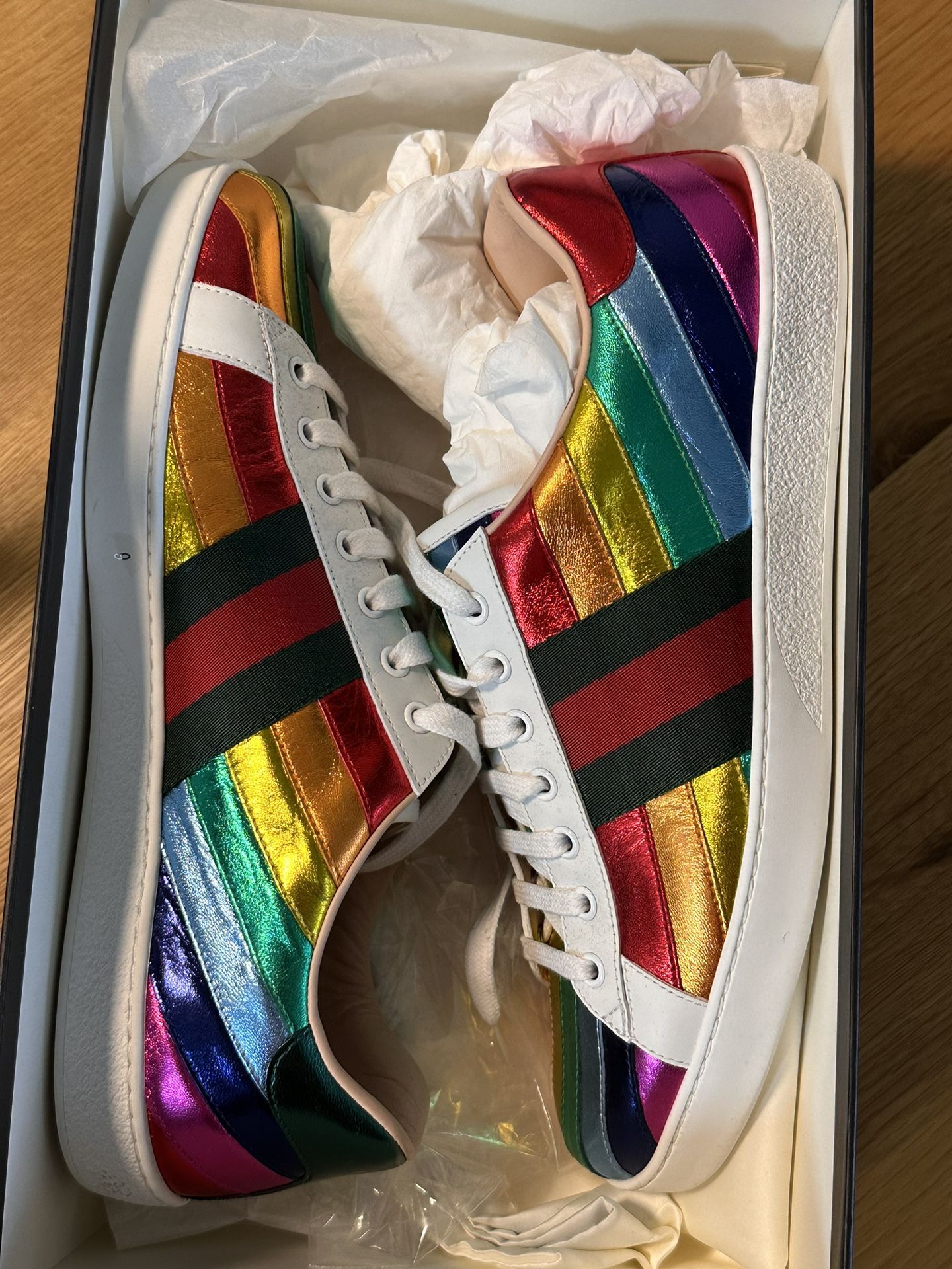 Gucci Men s Ace Sneakers for Sale in Los Angeles CA OfferUp