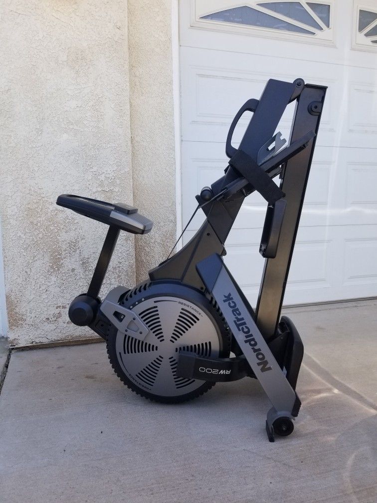 Nordic Track RW200 Rowing Machine