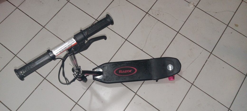 Electric Razor Scooter
