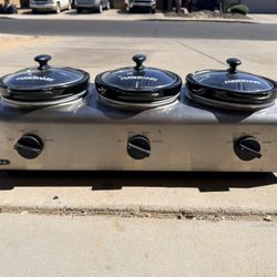 BELLA Triple Slow Cooker and Buffet Server 3 x 1.5 QT Stoneware Stainless Steel