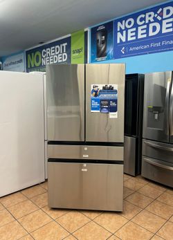 Now $1,850 : Samsung Bespoke 23 cu. ft. Counter Depth 4-Door French Door Smart Refrigerator with Beverage Center