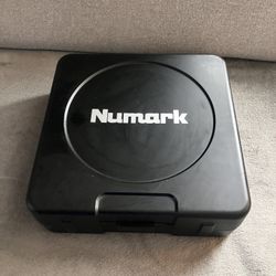 Numark PT01 USB Portable Turntable