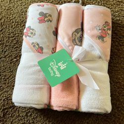 Disney Minnie Mouse Hooded Towels