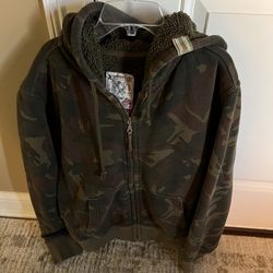 Campus Camouflage Men’s Jacket Sz Large 
