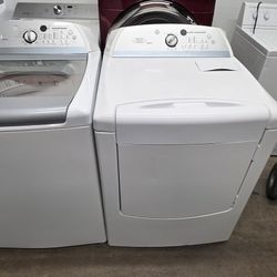 WHIRLPOOL CABRIO WASHER AND ELECTRIC DRYER DELIVERY IS AVAILABLE AND HOOK UP 