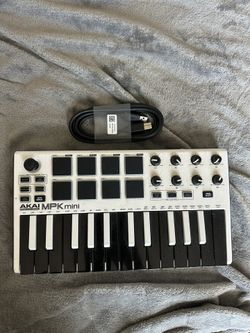 AKAI MPK Mini