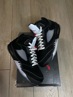Sz 10.5 Metallic 5s