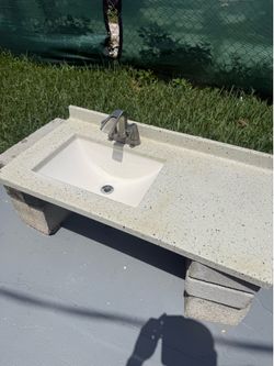 Vanity top