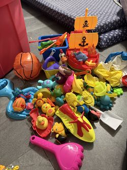 Beach toys and bath
