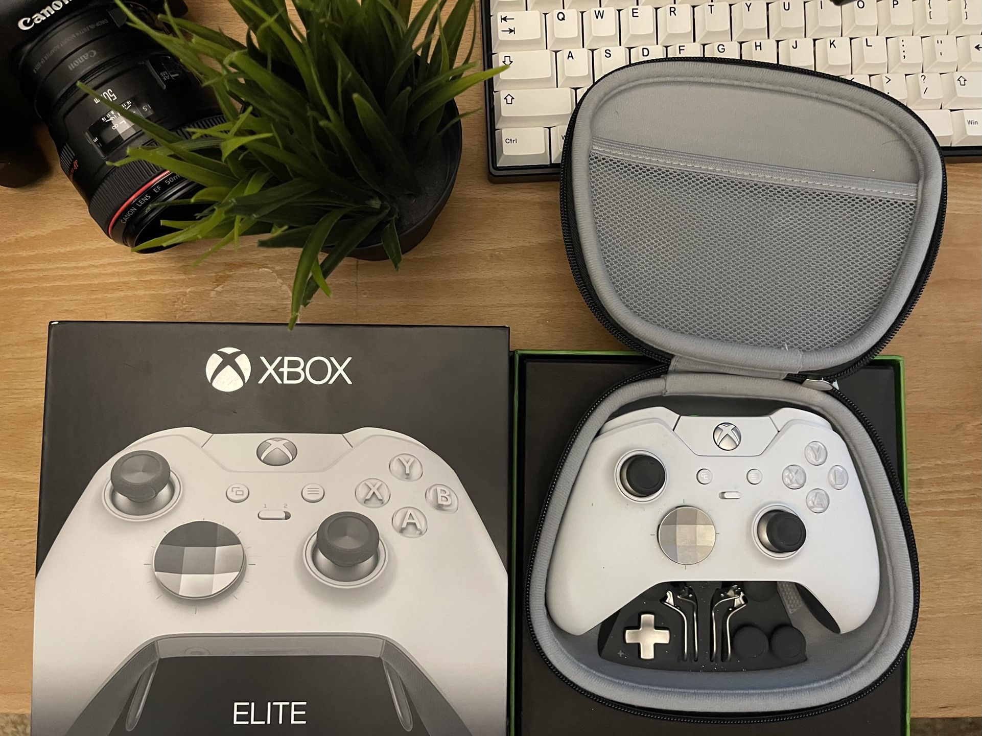 Xbox one special Edition White Elite Controller