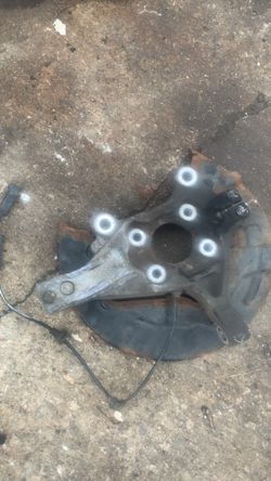 Front LEFT Spindle and hub assembly for 2013-20 ford fusion