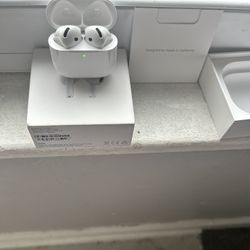 AirPod Gen 4