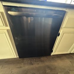 Frigidaire Dishwasher 