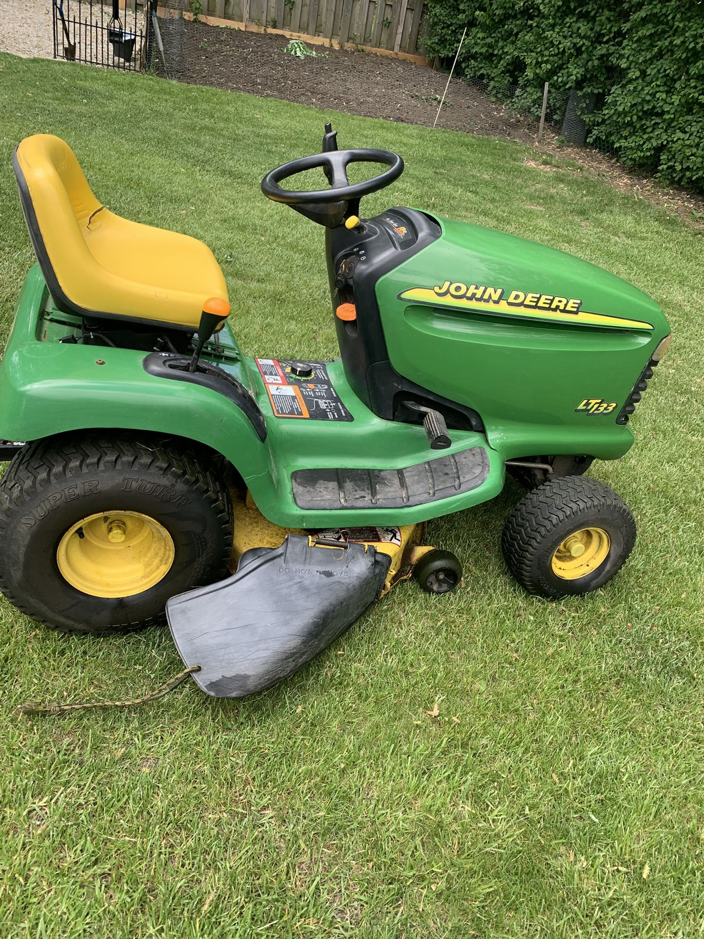 JOHN DEERE  LT113 