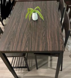 Small kitchen table  2 chairs 1 bench