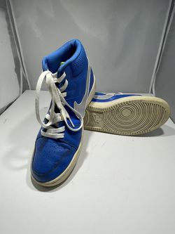 enkel en alleen Menagerry gastvrouw Nike Backboard II Mid Men's Signal Blue Green White 487656-400 Sneaker Size  10.5 for Sale in Lebanon, PA - OfferUp