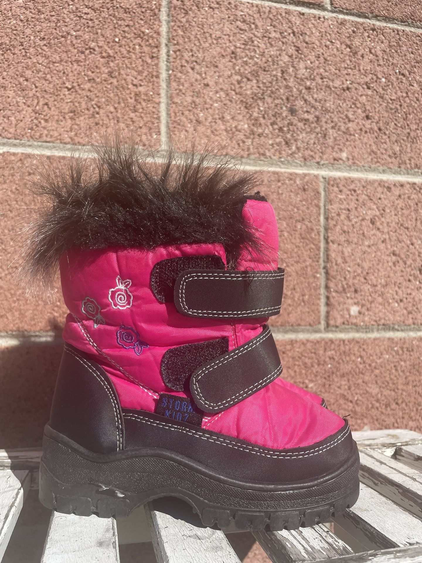 Girls Snow ❄️ Boots Size 8
