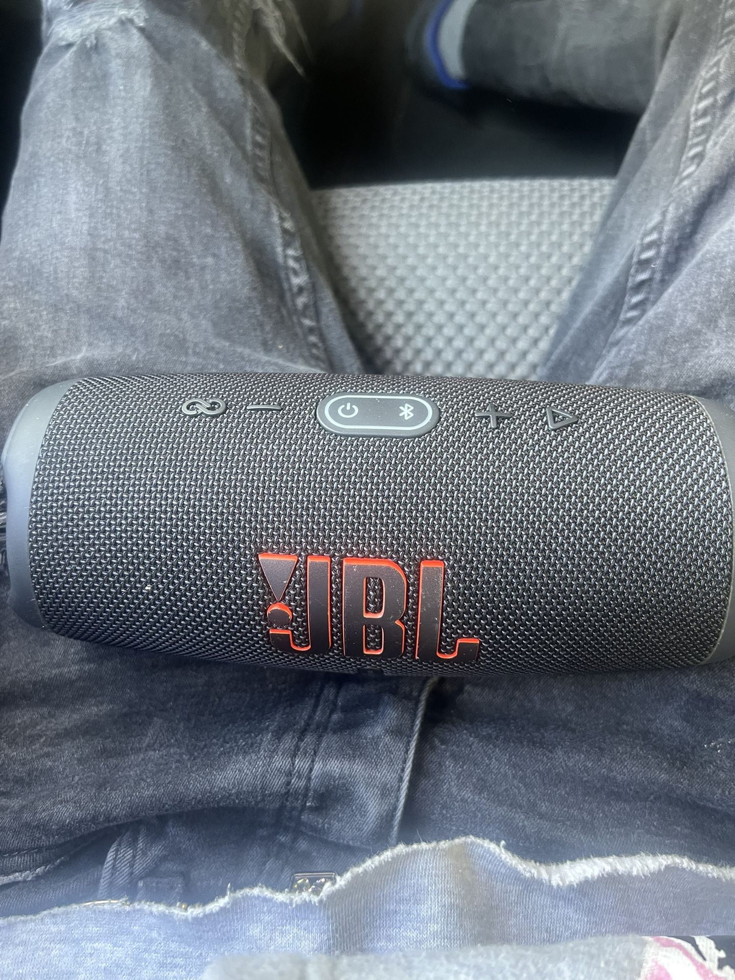 JBL Pill Speaker