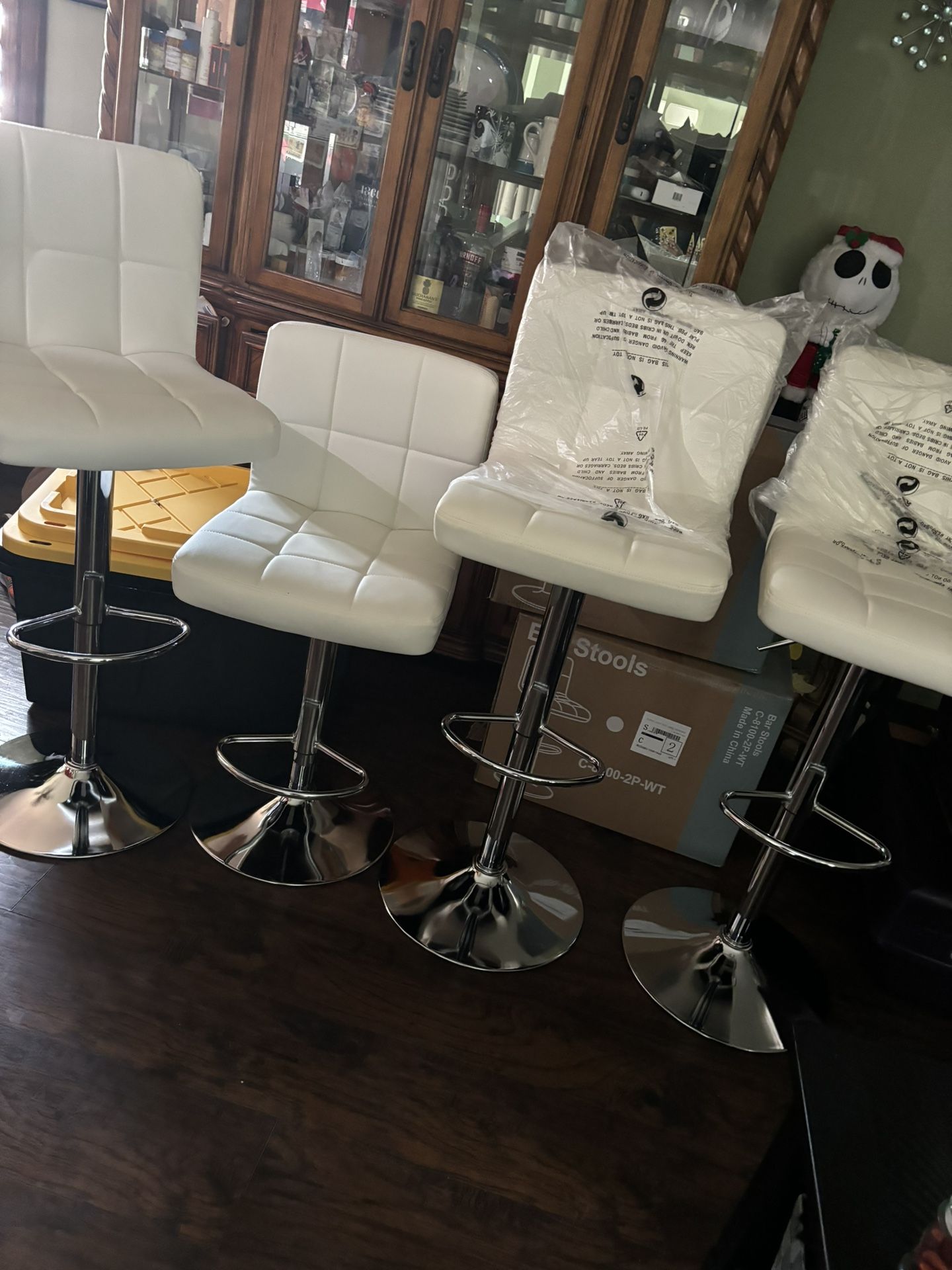 4 Barstools