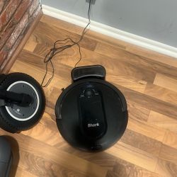 Shark Robot Cleaner Model Rv1100