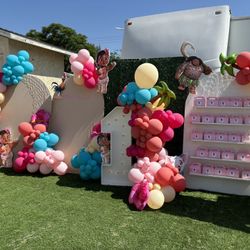 Moana Back Drop Balloon Garland 
