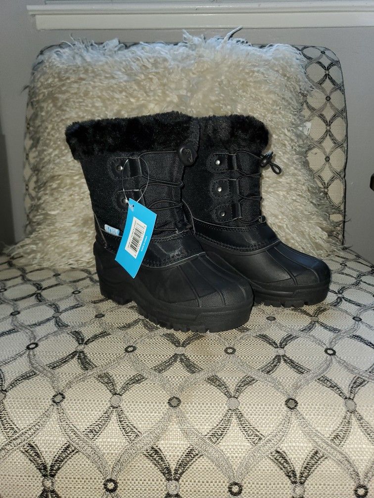 Kids Snow Boots (size 11)