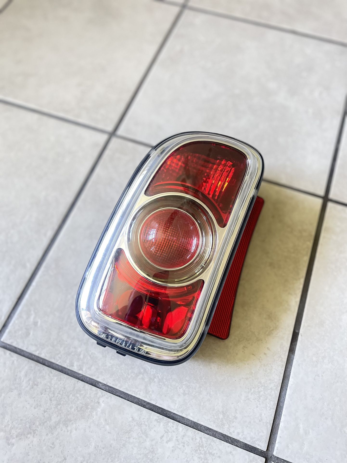 2008-2014’ MINI COOPER CLUBMAN OEM REAR LH LEFT DRIVER SIDE TAIL LIGHT ASSEMBLY