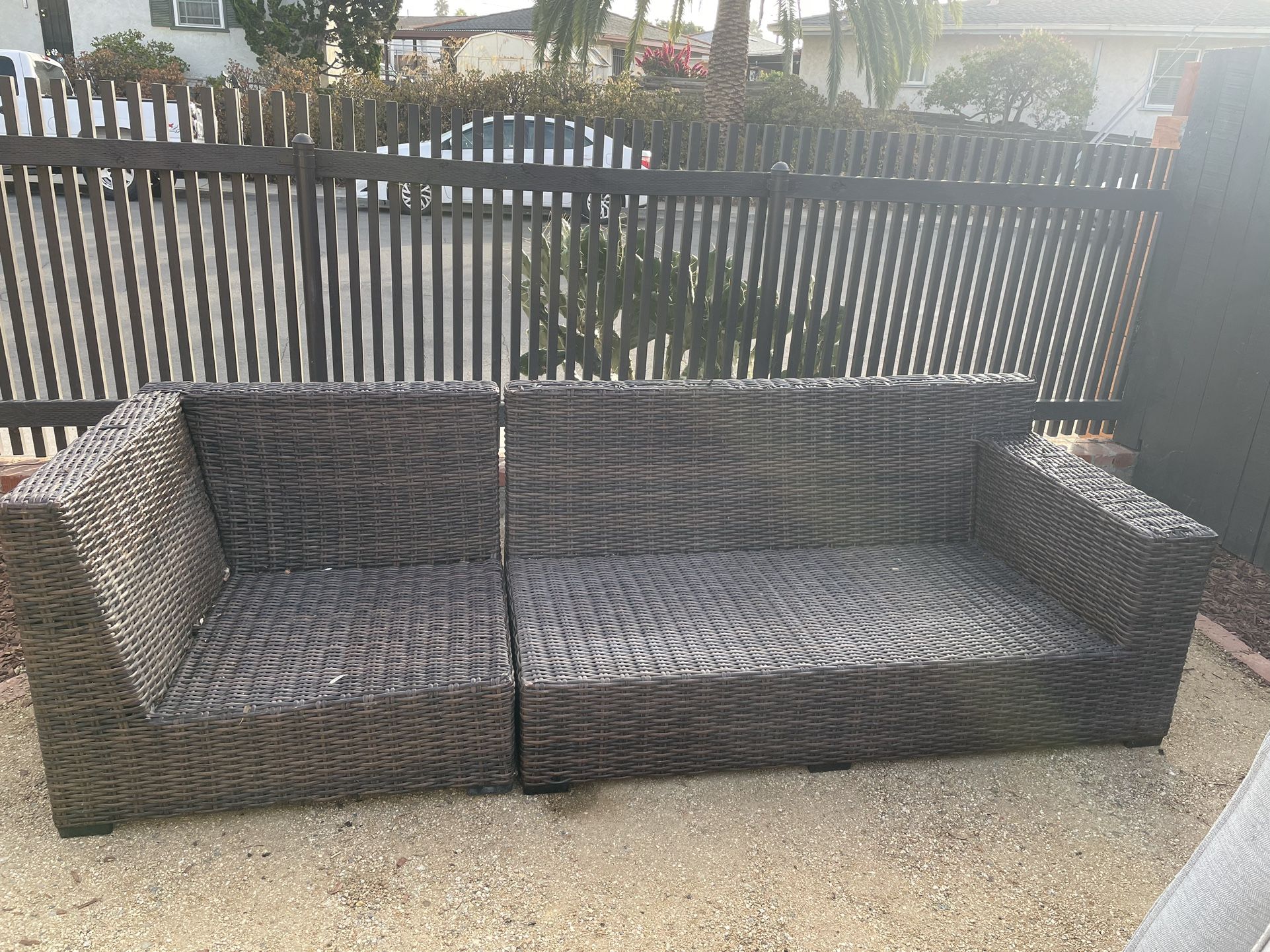 Patio Couch/Furniture/Sectional $45OBO