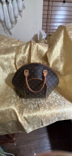 Louis Vuitton Ellipse PM