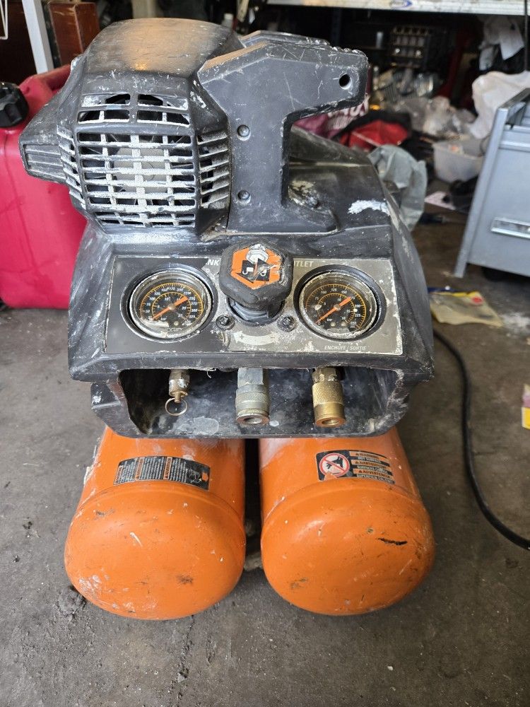 Air Compressor 200 PSI