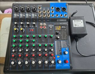 Yamaha MG10XU 10-Channel Analog Mixer, with 4 Microphone Preamps, 3 Dedicated Stereo Line Channels, 1 Aux Send, EQ, 1-knob Compressors, and Digital Ef