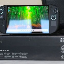 Legion Go 2 - 8.8" 144Hz 2K OLED Gaming Handheld - AMD Ryzen Z2 Extreme - 32GB - 1TB 