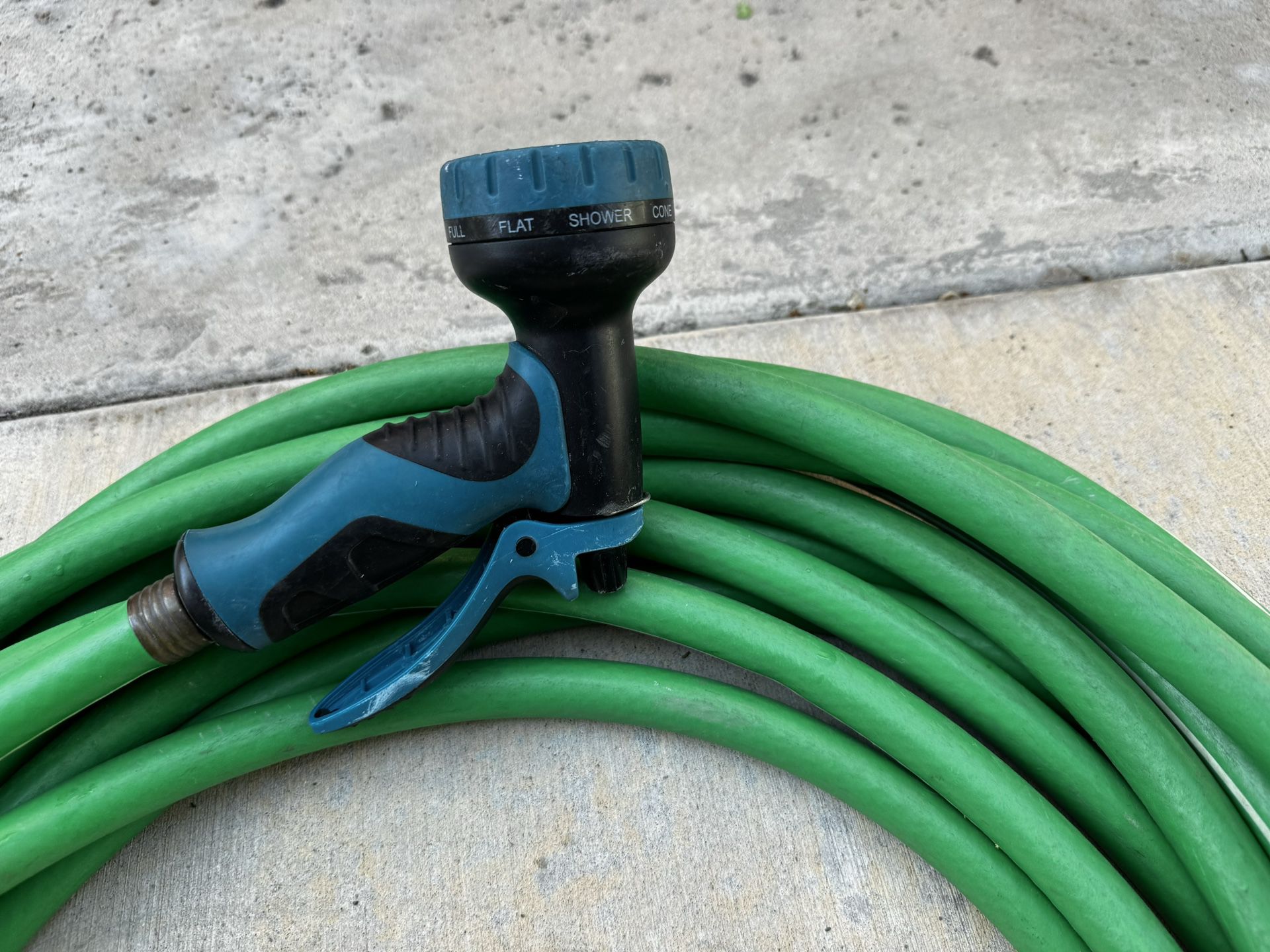 50 feet hose + sprinkler