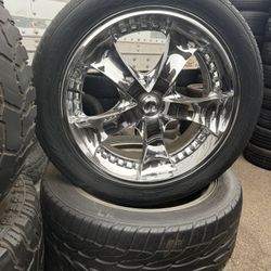 305/40R22 Toyo Tires And Rims 